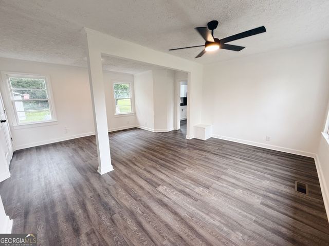 69 Oak Ave Street, Warm Springs, GA 31830