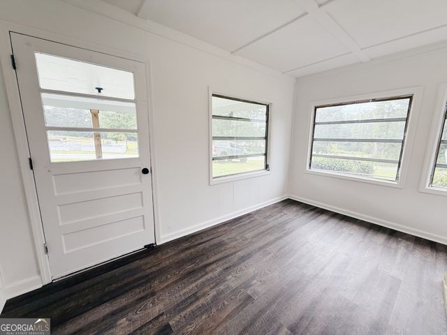 69 Oak Ave Street, Warm Springs, GA 31830