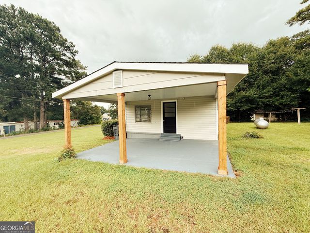 69 Oak Ave Street, Warm Springs, GA 31830