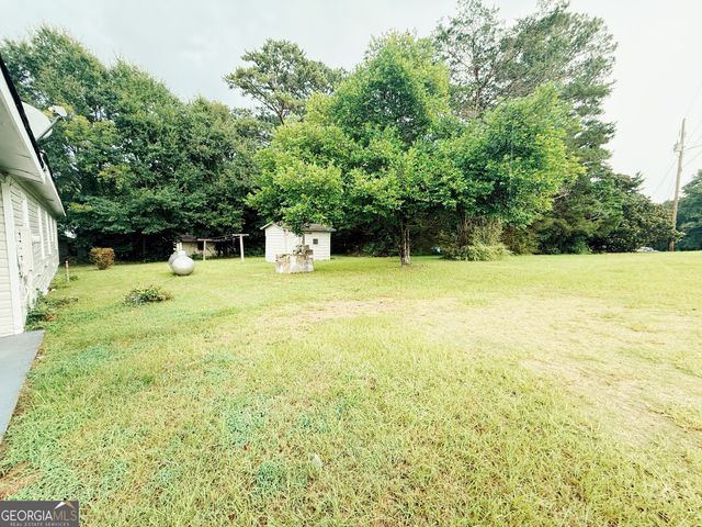 69 Oak Ave Street, Warm Springs, GA 31830