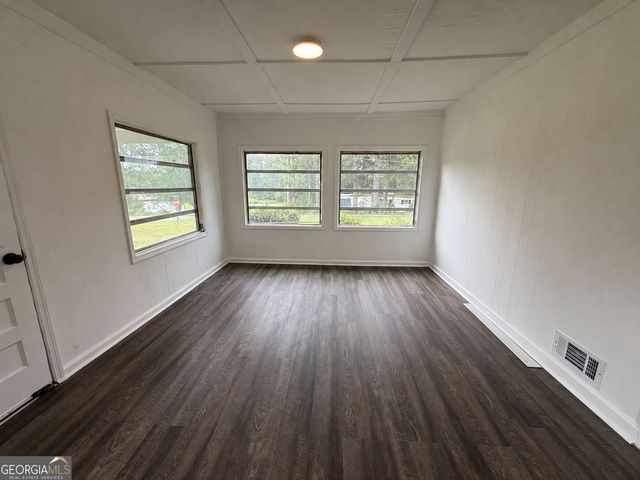 69 Oak Ave Street, Warm Springs, GA 31830