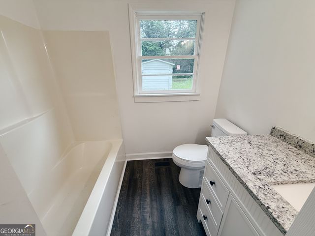 69 Oak Ave Street, Warm Springs, GA 31830