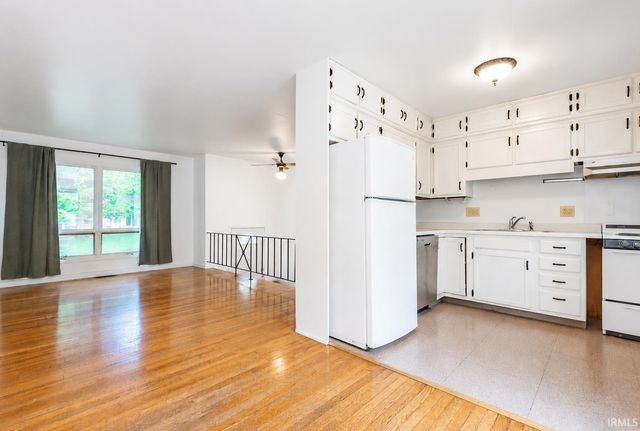 3332 N Windcrest Drive, Bloomington, IN 47404