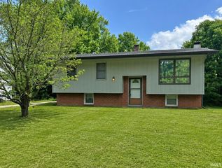 3332 N Windcrest Drive, Bloomington, IN 47404
