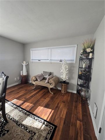 4980 NE Chouteau Drive, Kansas City, MO 64119