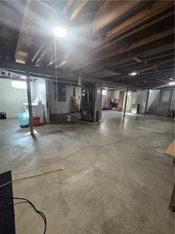 4980 NE Chouteau Drive, Kansas City, MO 64119