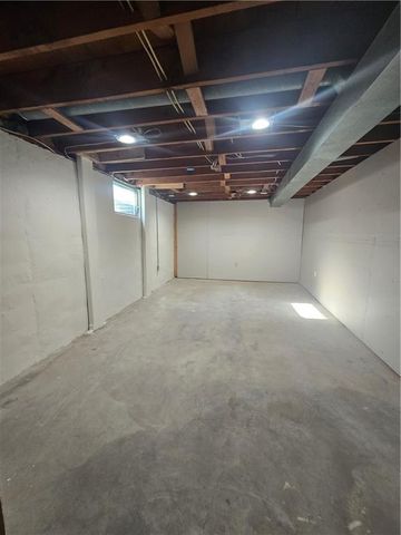 4980 NE Chouteau Drive, Kansas City, MO 64119