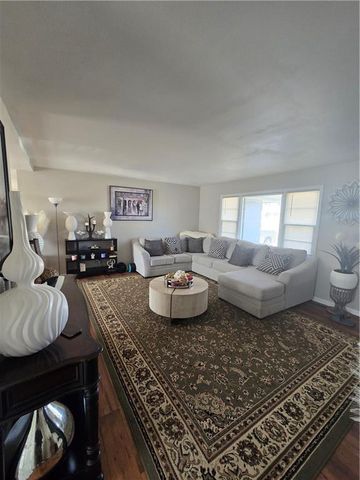 4980 NE Chouteau Drive, Kansas City, MO 64119