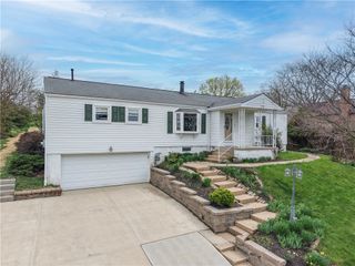 5985 Boyer Ave, Bethel Park, PA 15102