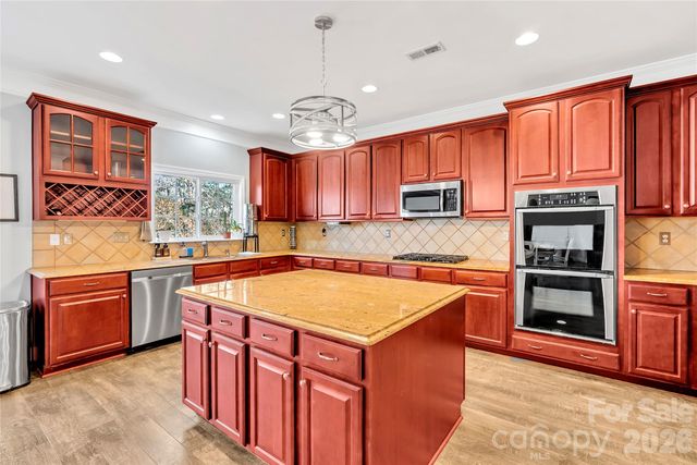 524 Buttercup Way, Fort Mill, SC 29715