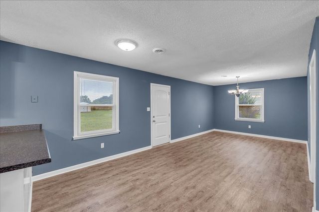 1619 Hills Chapel Rd, Manchester, TN 37355