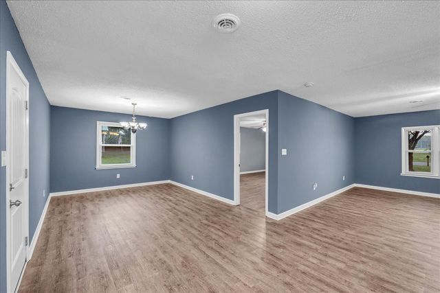 1619 Hills Chapel Rd, Manchester, TN 37355