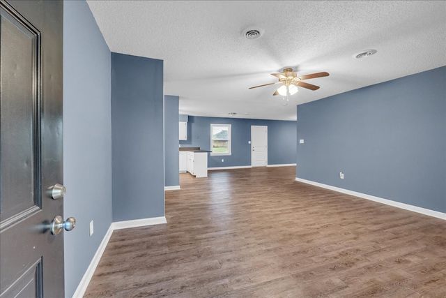 1619 Hills Chapel Rd, Manchester, TN 37355