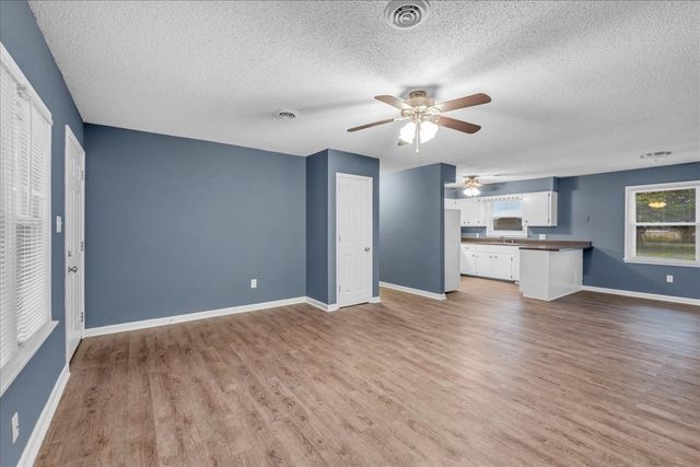 1619 Hills Chapel Rd, Manchester, TN 37355