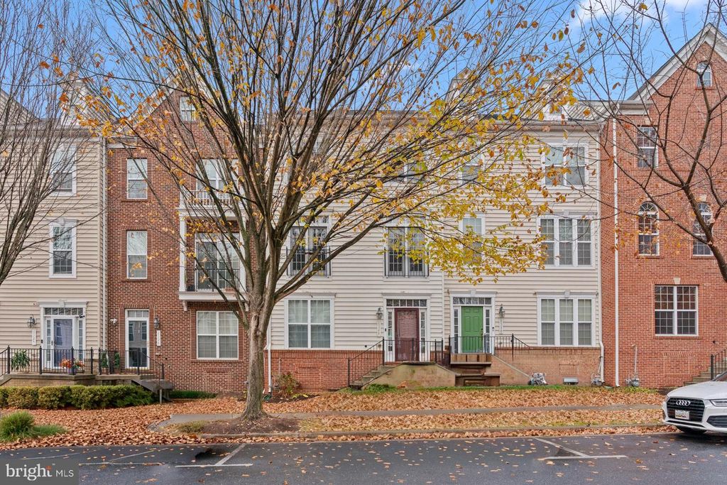 8328 GIBBS WAY, Landover, MD 20785