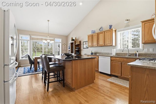 9031 Hidden Oaks Drive, Grand Blanc, MI 48439