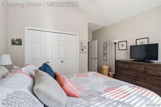 9031 Hidden Oaks Drive, Grand Blanc, MI 48439
