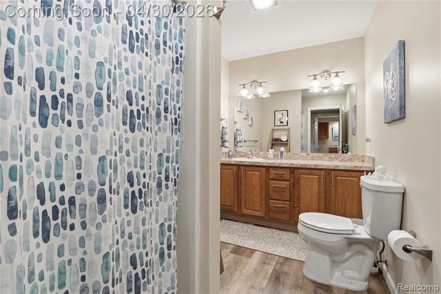 9031 Hidden Oaks Drive, Grand Blanc, MI 48439