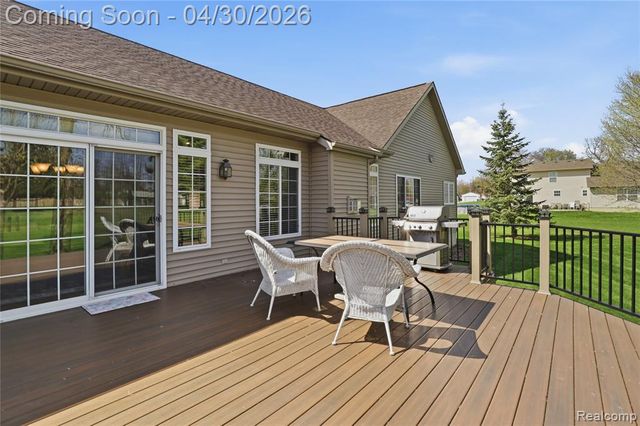 9031 Hidden Oaks Drive, Grand Blanc, MI 48439