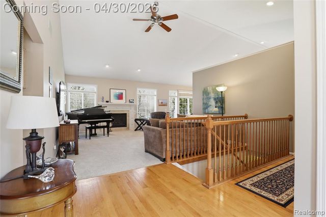 9031 Hidden Oaks Drive, Grand Blanc, MI 48439