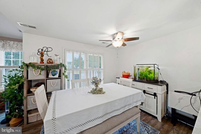 8812 RUSTBURG CIR, Montgomery Village, MD 20886