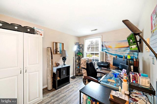 8812 RUSTBURG CIR, Montgomery Village, MD 20886