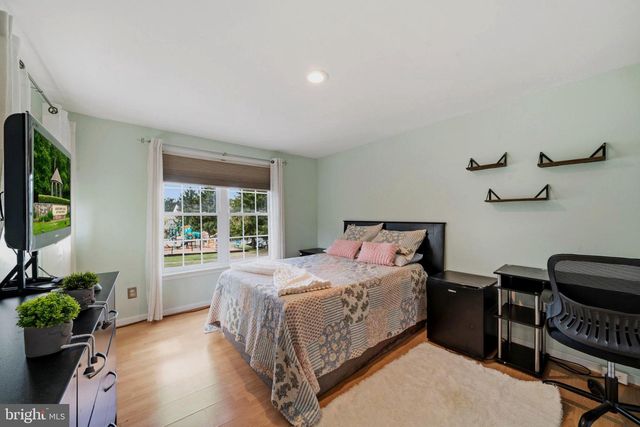8812 RUSTBURG CIR, Montgomery Village, MD 20886