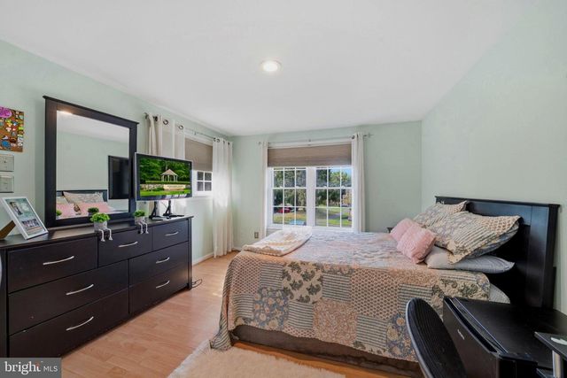 8812 RUSTBURG CIR, Montgomery Village, MD 20886