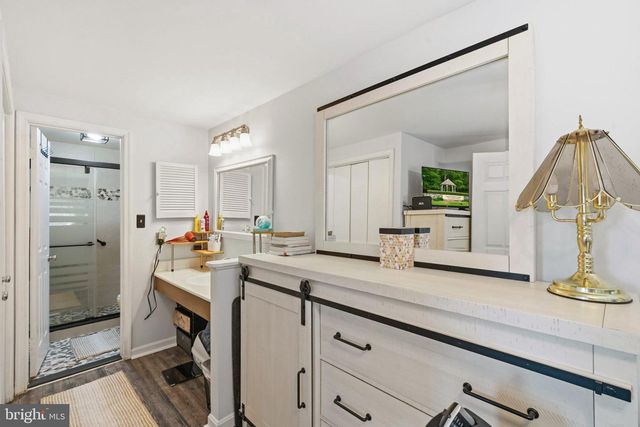 8812 RUSTBURG CIR, Montgomery Village, MD 20886