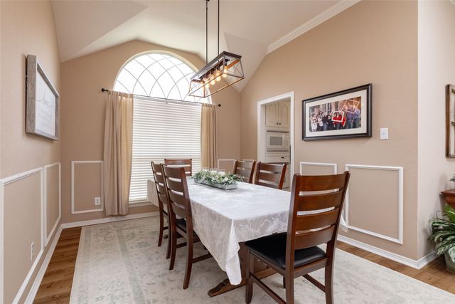 305 Chantilly Court, Hurst, TX 76054