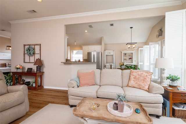305 Chantilly Court, Hurst, TX 76054