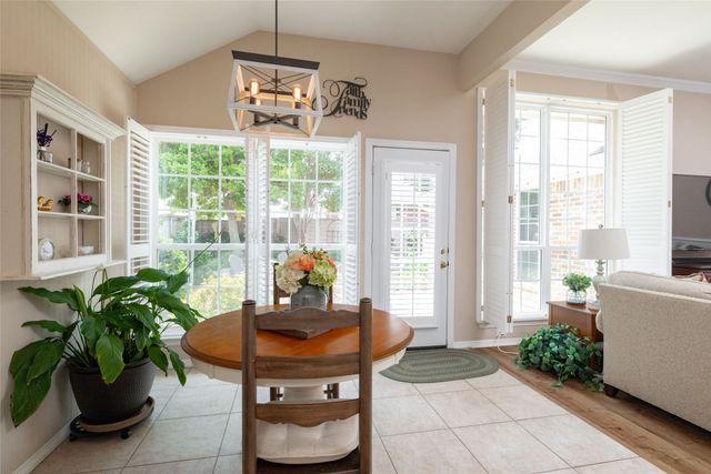 305 Chantilly Court, Hurst, TX 76054