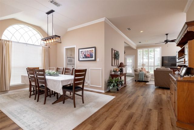 305 Chantilly Court, Hurst, TX 76054