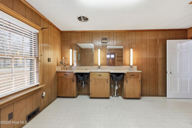 103 Cartwright Road, Elizabeth City, NC 27909