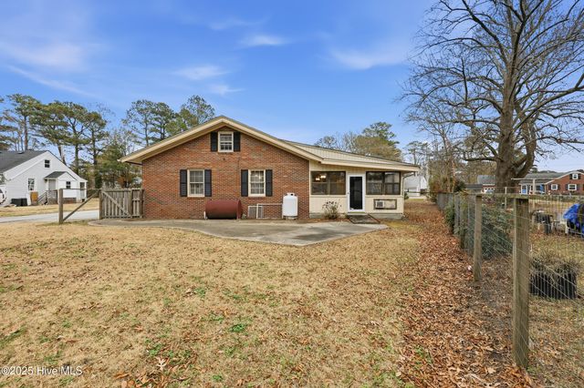 103 Cartwright Road, Elizabeth City, NC 27909