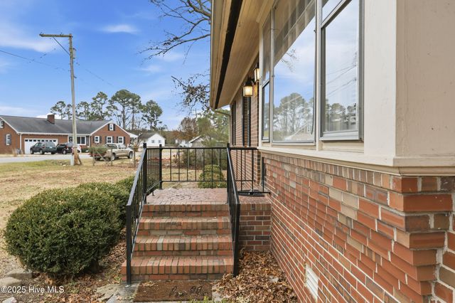 103 Cartwright Road, Elizabeth City, NC 27909