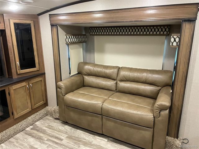 831 Main St, Au Gres, MI 48703