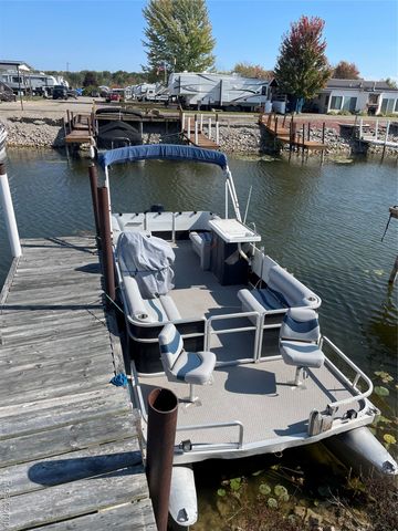 831 Main St, Au Gres, MI 48703