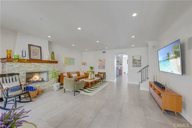 308 5th Street, Huntington Beach, CA 92648