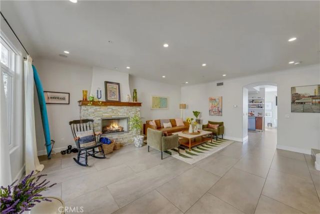 308 5th Street, Huntington Beach, CA 92648