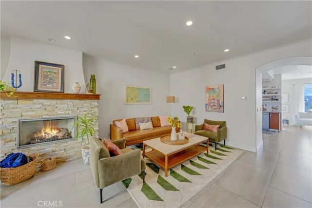 308 5th Street, Huntington Beach, CA 92648