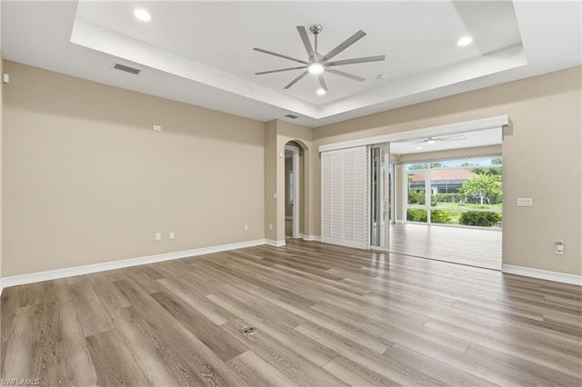 10240 Avonleigh DR, Bonita Springs, FL 34135