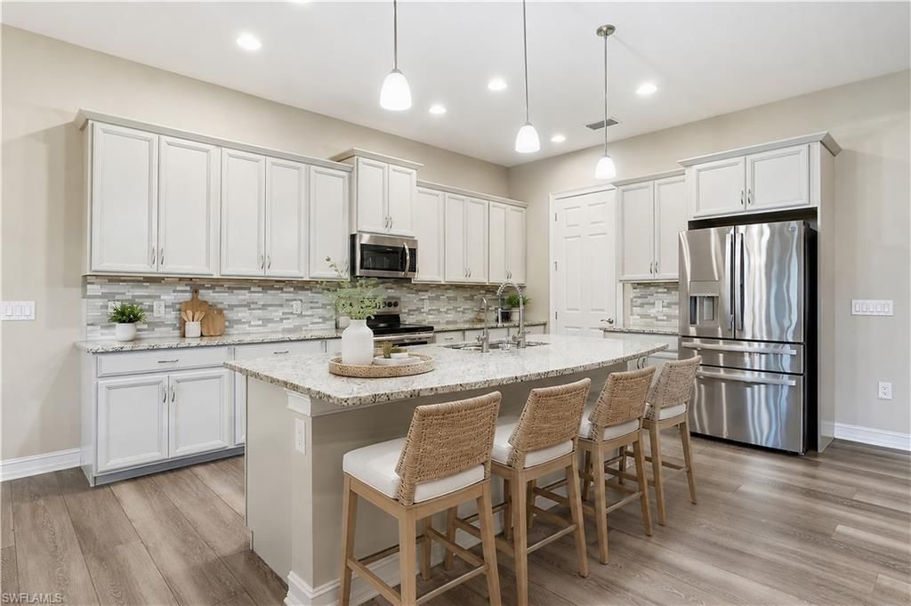 10240 Avonleigh DR, BONITA SPRINGS, FL 34135 — photo 4