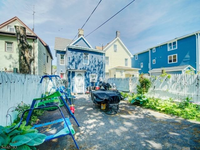 40 Bruen Ave, Irvington Twp., NJ 07111