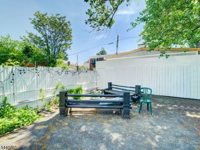 40 Bruen Ave, Irvington Twp., NJ 07111