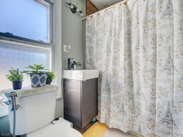 40 Bruen Ave, Irvington Twp., NJ 07111