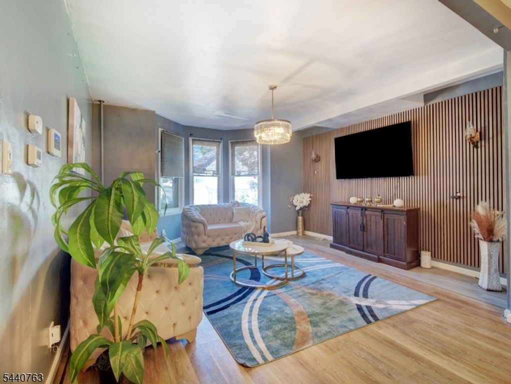 40 Bruen Ave, Irvington Twp., NJ 07111