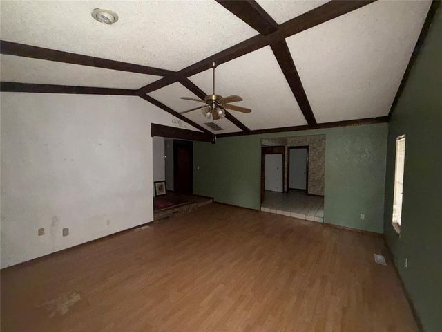 926 W Churchill Way, Mustang, OK 73064