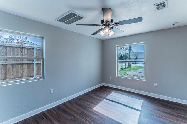 203 Ferrell Drive, Seagoville, TX 75159