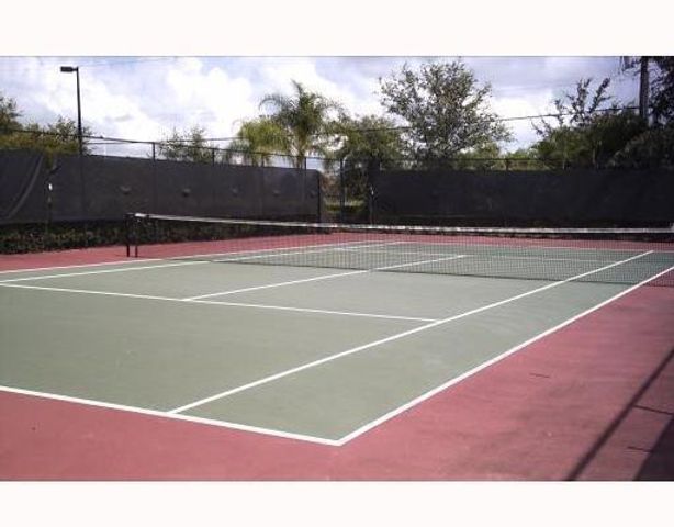 301 SW Palm Dr Apt 205, Port St Lucie, FL 34986